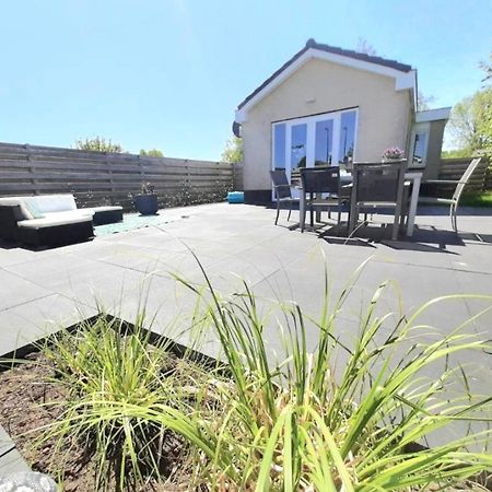 Huisje Britt Met Grote Tuin En Veel Privacy Dirkshorn Kültér fotó